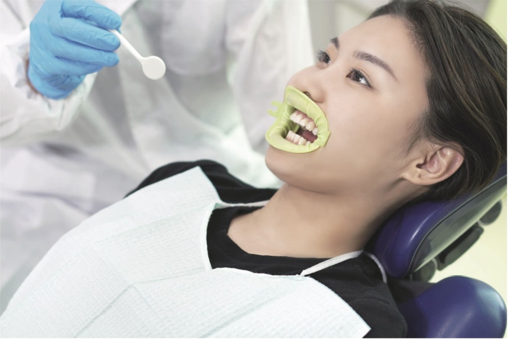 Separador labial Abreboca Optgrade Silicone III Shape x 1 Cotisen